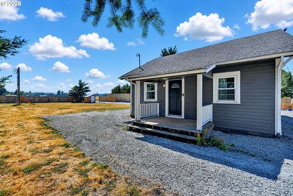 6.23 Acres of Land with Home for Sale in Molalla, Oregon