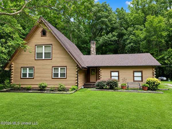 6.1 Acres of Land with Home for Sale in Byhalia, Mississippi