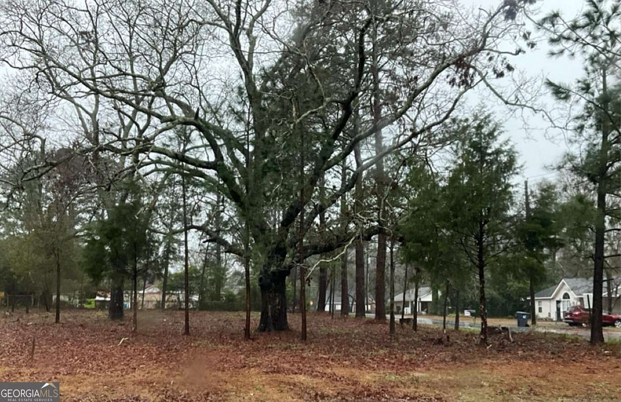 0.53 Acres of Land for Sale in Cochran, Georgia