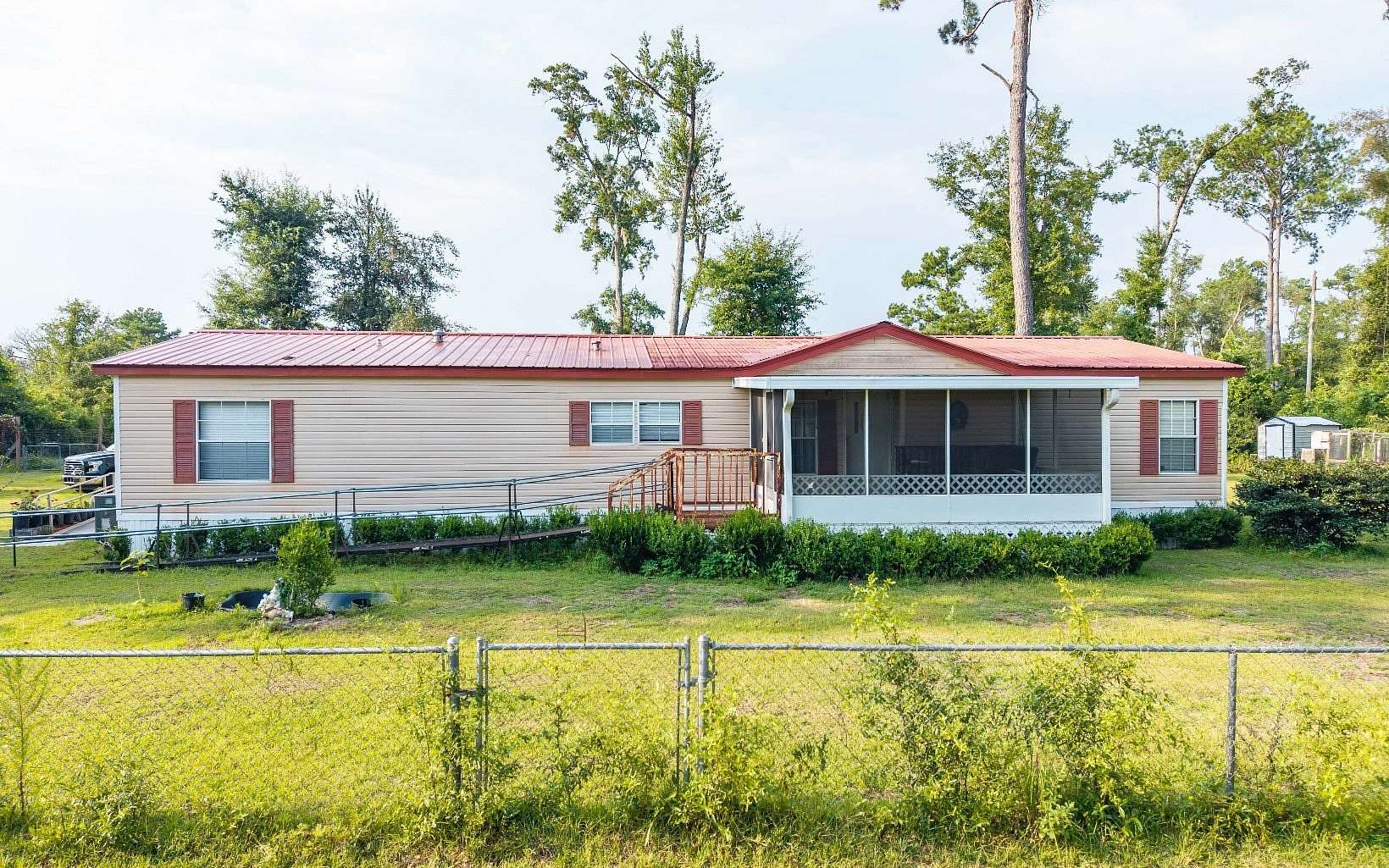 2 Acres of Land with Home for Sale in Jennings, Florida