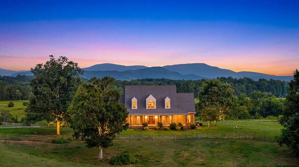 25.5 Acres of Land with Home for Sale in Oldfort, Tennessee