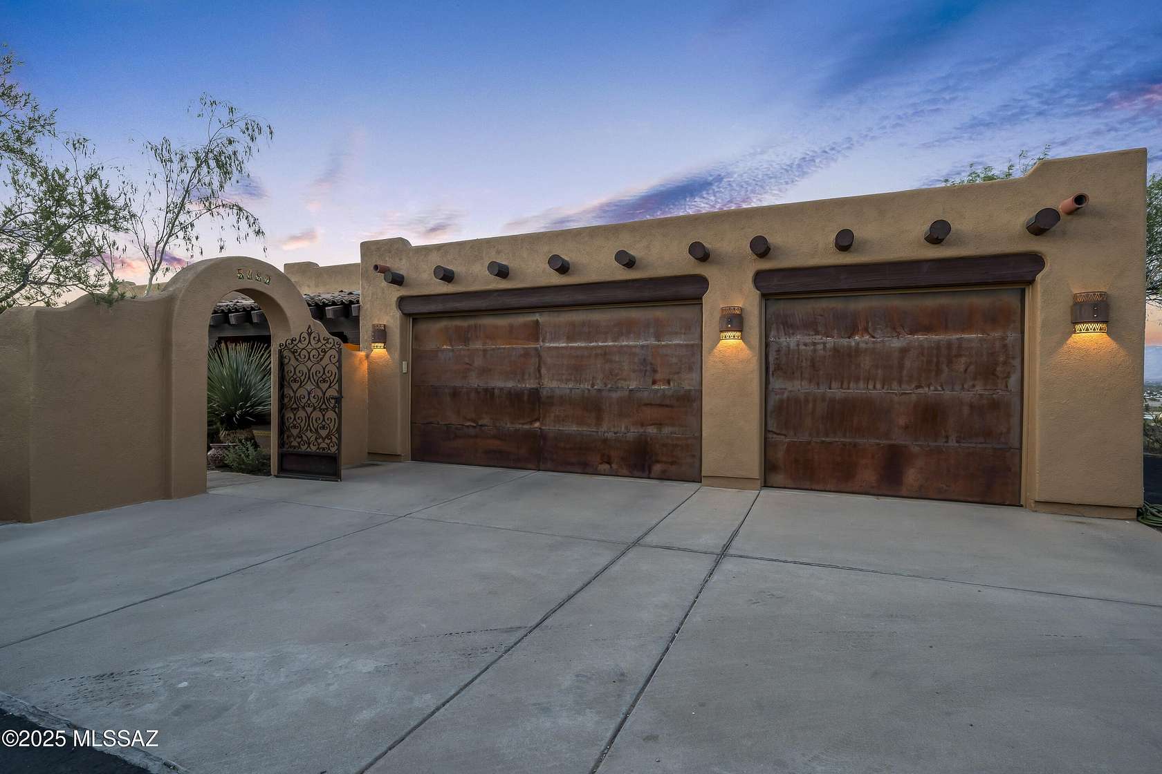 3.19 Acres of Land with Home for Sale in Tucson, Arizona