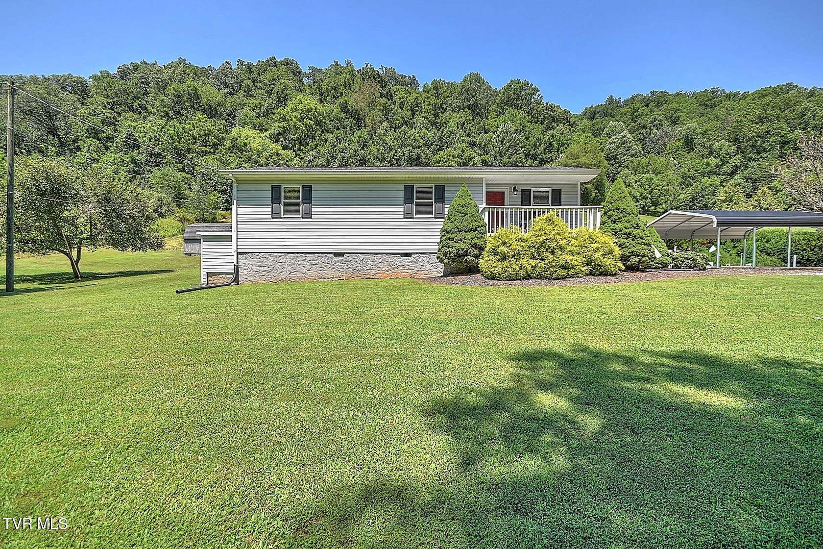 1.85 Acres of Land with Home for Sale in Kingsport, Tennessee