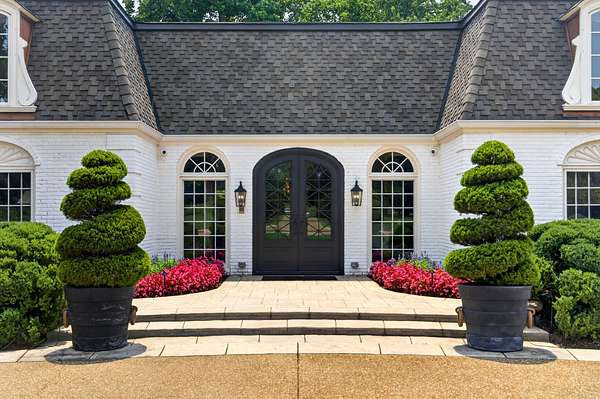 3.13 Acres of Land with Home for Sale in Nashville, Tennessee