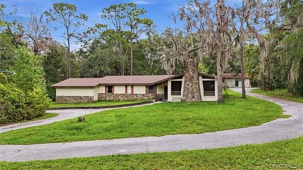 1.69 Acres of Land with Home for Sale in Lecanto, Florida