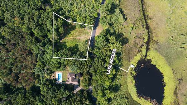 1.2 Acres of Residential Land for Sale in Jackson, Michigan