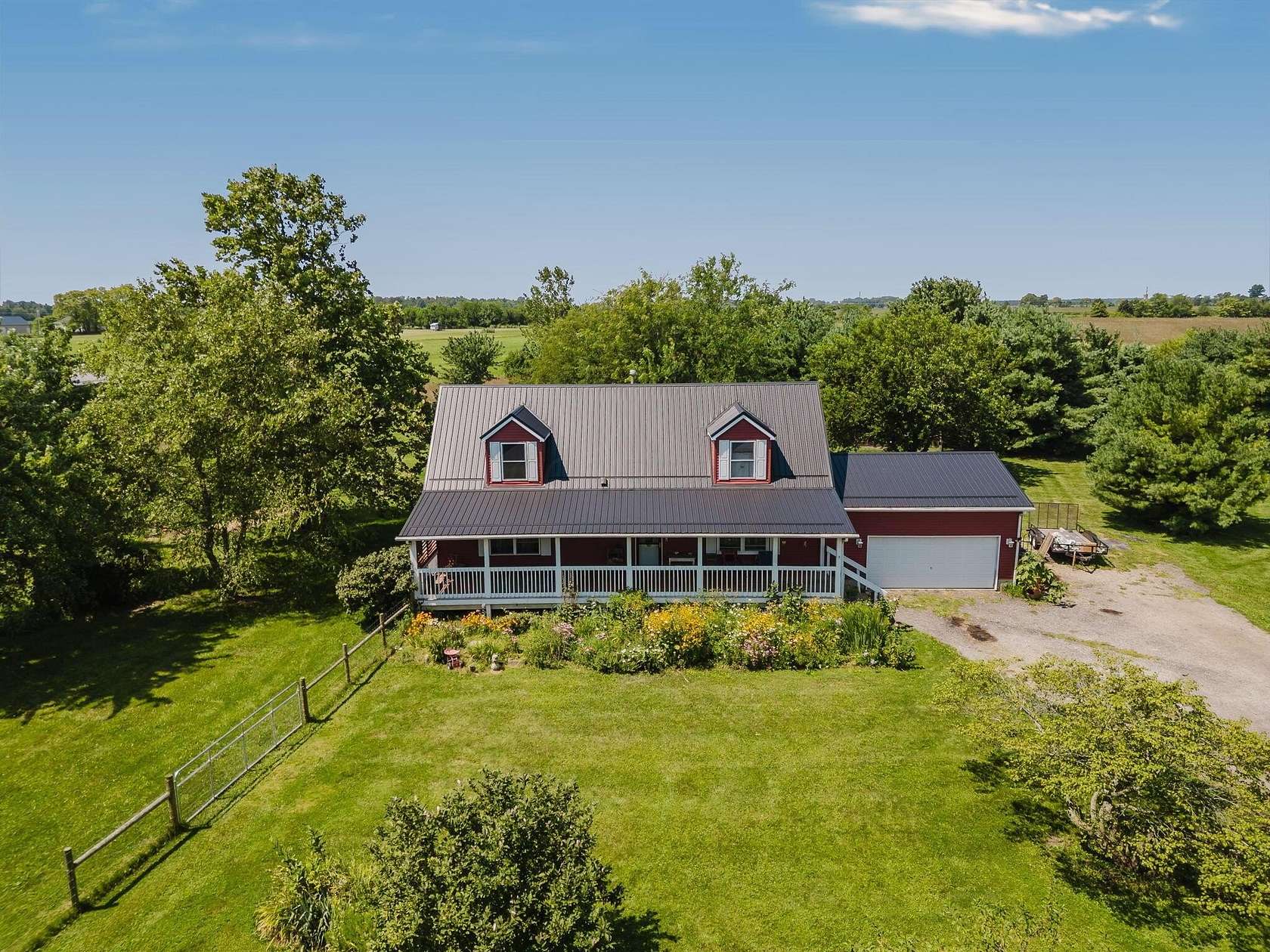 5.4 Acres of Land with Home for Sale in Radnor, Ohio