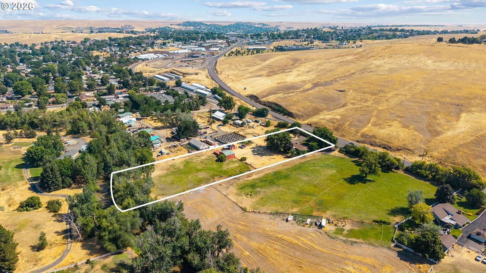 2.82 Acres of Land with Home for Sale in Pendleton, Oregon