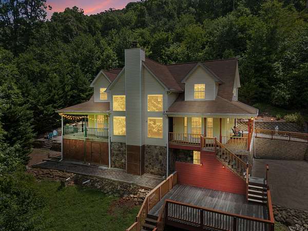 7.73 Acres of Land with Home for Sale in Ooltewah, Tennessee