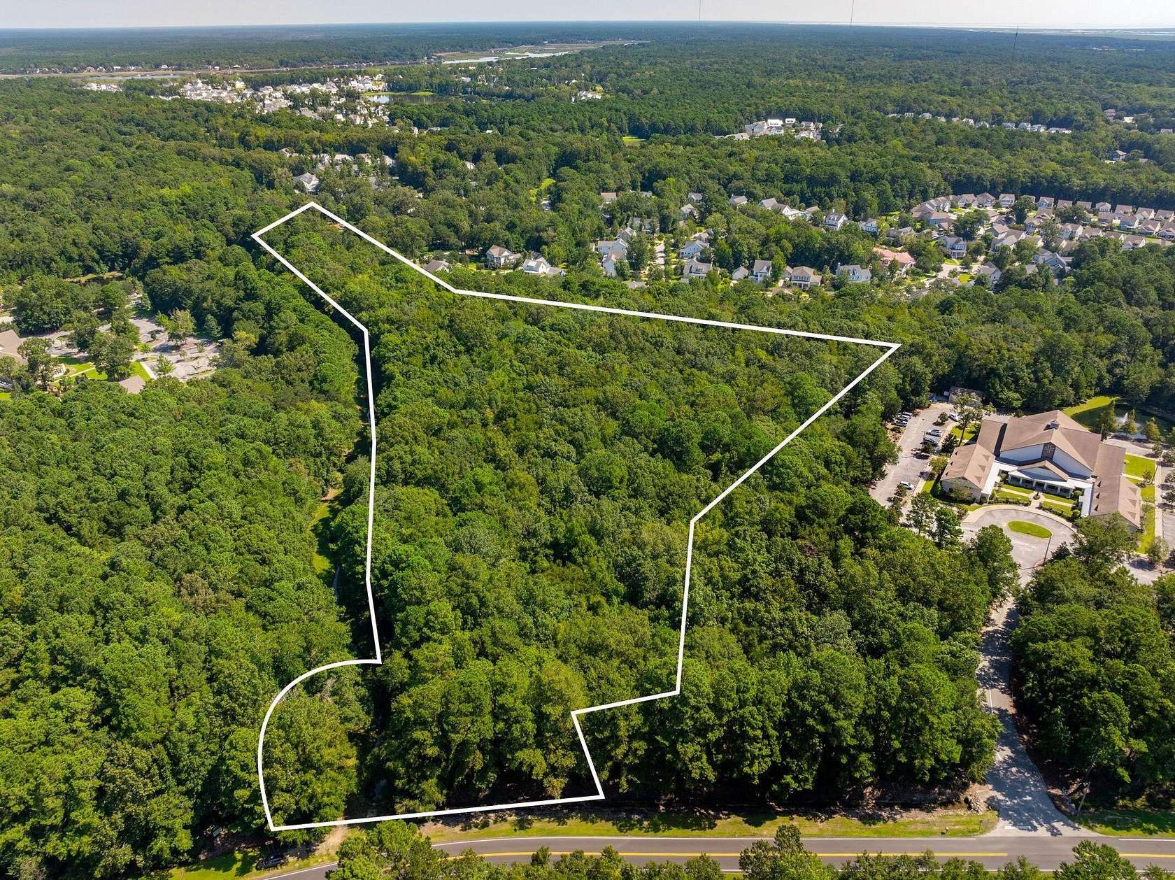 10 Acres of Residential Land for Sale in Mount Pleasant, South Carolina