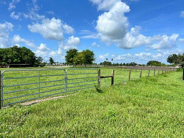 2 Acres of Residential Land for Sale in Okeechobee, Florida