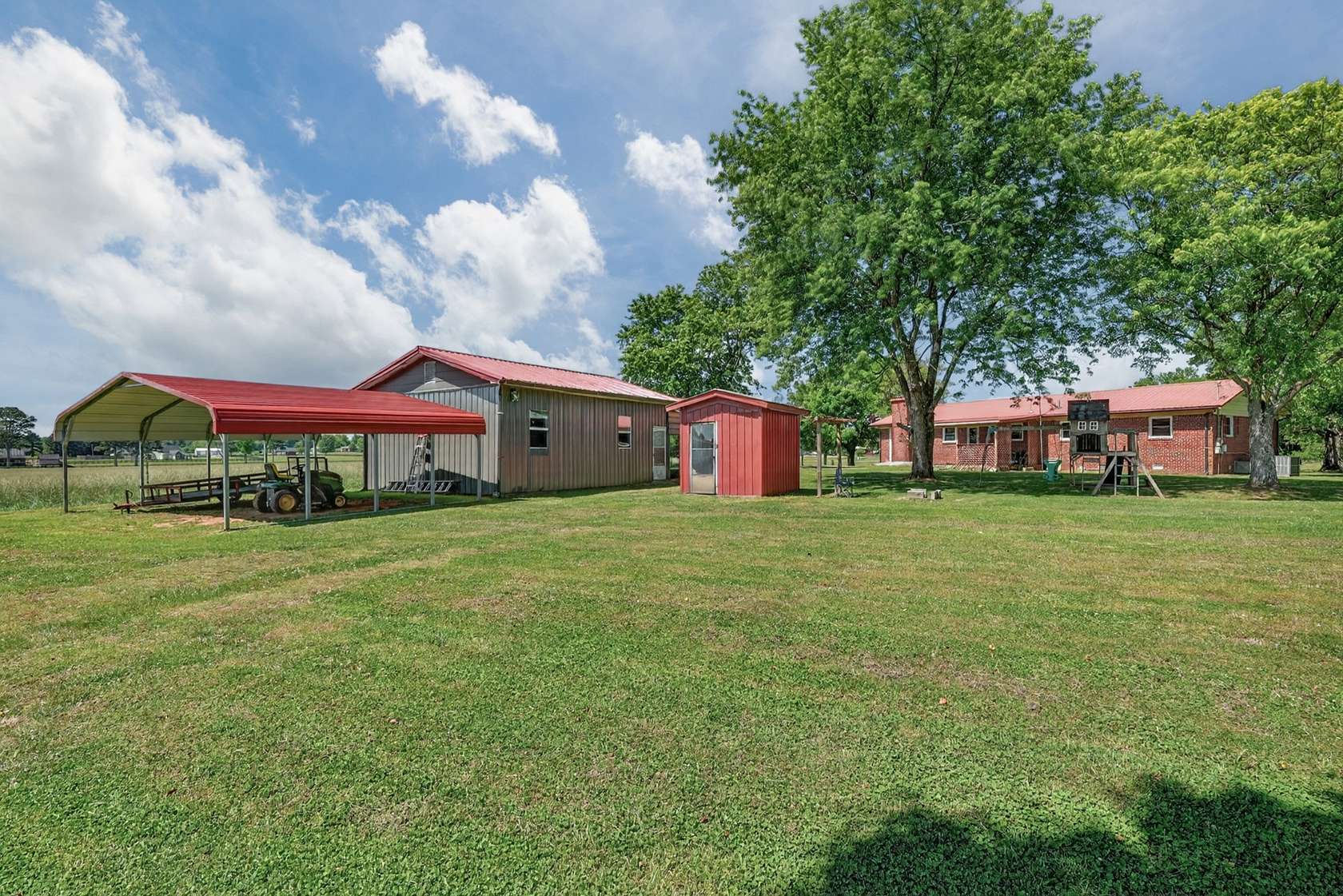 1.16 Acres of Land with Home for Sale in Ardmore, Tennessee