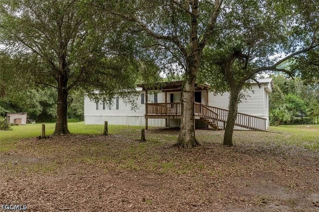 2.5 Acres of Land with Home for Sale in Clewiston, Florida