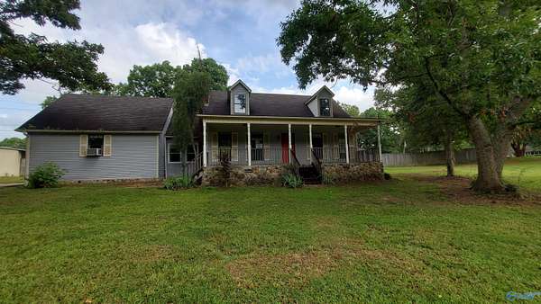 1.5 Acres of Land with Home for Sale in Trinity, Alabama