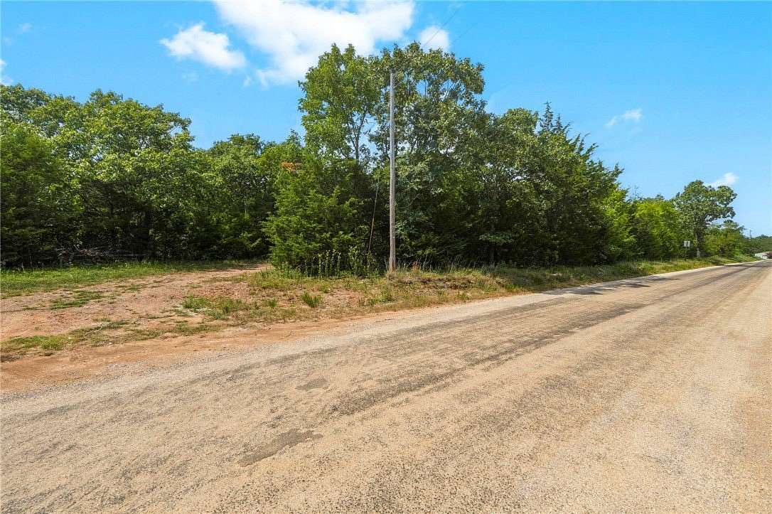 18.7 Acres of Land for Sale in Prairie Grove, Arkansas