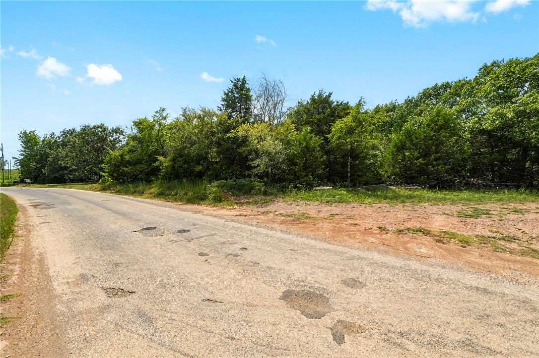 15.4 Acres of Land for Sale in Prairie Grove, Arkansas