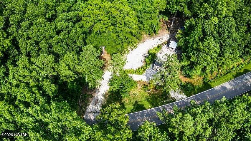 4.19 Acres of Residential Land for Sale in Lexington, Tennessee