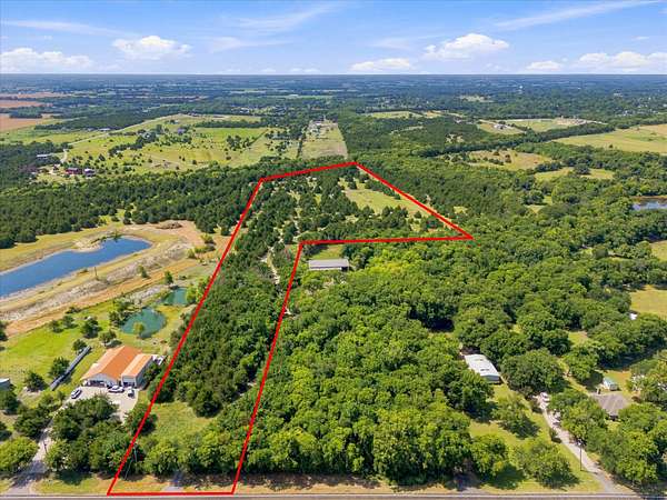 12 Acres of Land for Sale in Farmersville, Texas