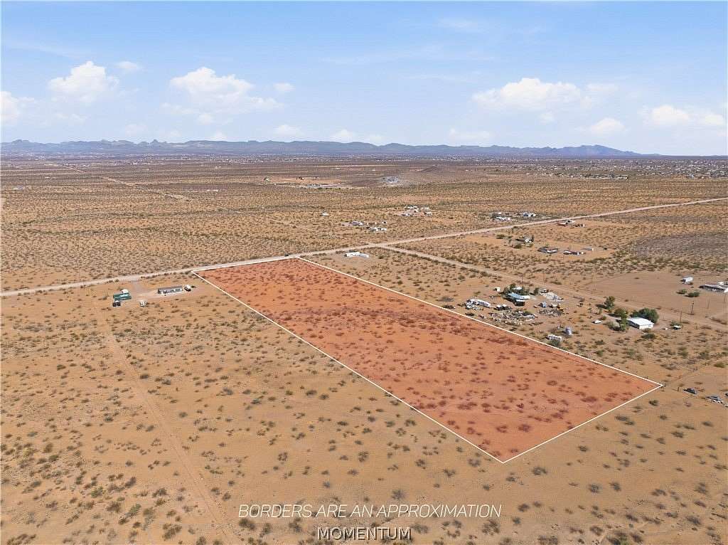 10.2 Acres of Land for Sale in Golden Valley, Arizona
