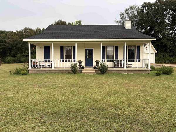 3 Acres of Land with Home for Sale in Arkadelphia, Arkansas