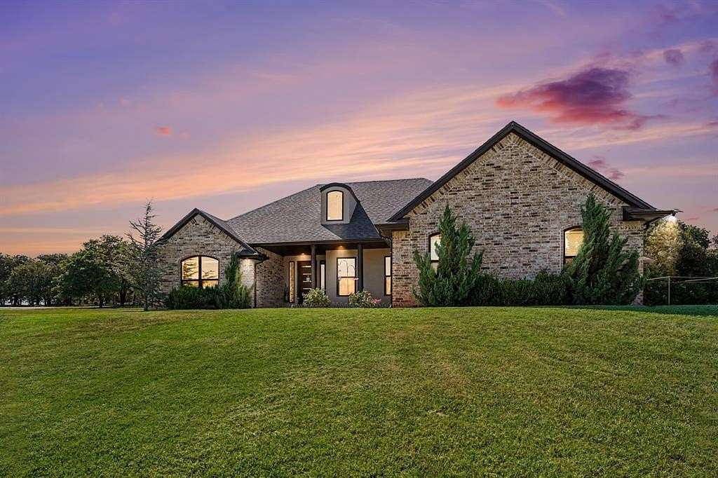 1.59 Acres of Land with Home for Sale in Blanchard, Oklahoma