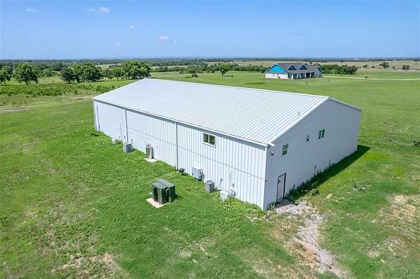 10 Acres of Improved Residential Land for Sale in Wynnewood, Oklahoma