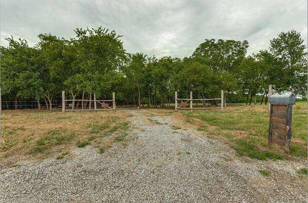 10.2 Acres of Land for Sale in Wolfe City, Texas