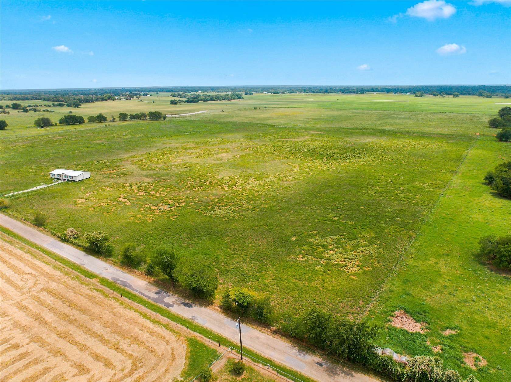 10 Acres of Residential Land for Sale in Waco, Texas