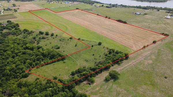 40.8 Acres of Land for Sale in Valley View, Texas