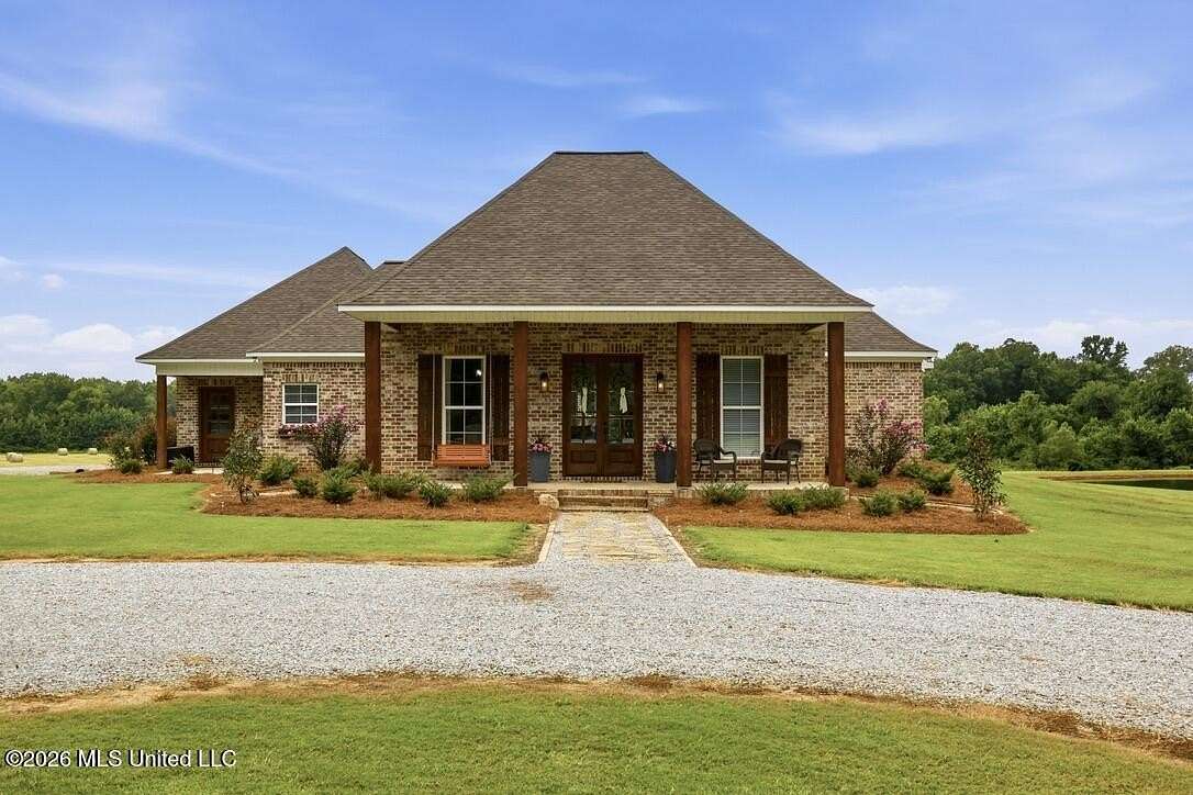 39 Acres of Recreational Land with Home for Sale in Bentonia, Mississippi
