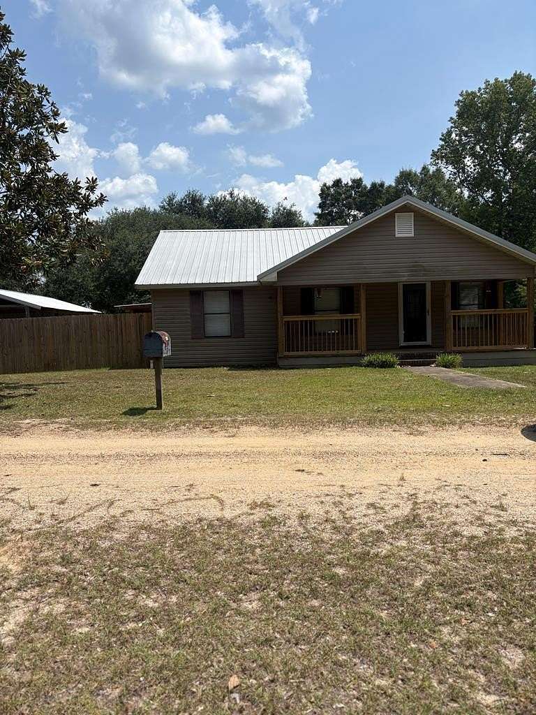 4 Acres of Land with Home for Sale in Shubuta, Mississippi