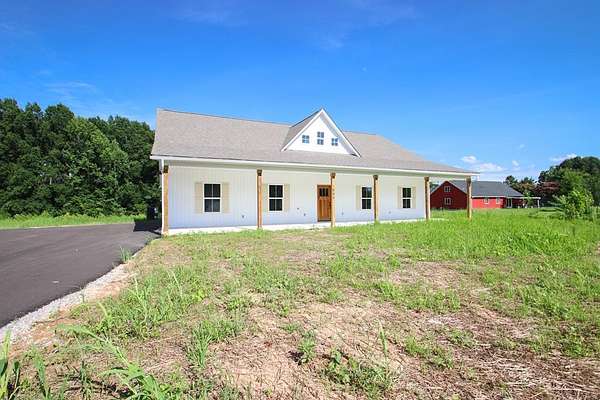 1.63 Acres of Land with Home for Sale in Walling, Tennessee