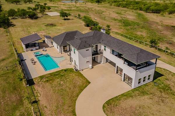 5.17 Acres of Land with Home for Sale in Cleburne, Texas