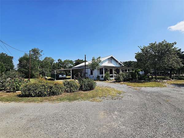 8.33 Acres of Land with Home for Sale in Donie, Texas