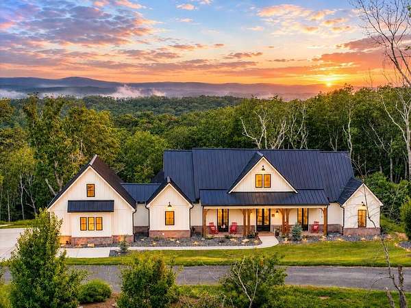 1.5 Acres of Land with Home for Sale in Talking Rock, Georgia