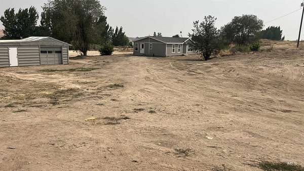 3.37 Acres of Land with Home for Sale in Caldwell, Idaho