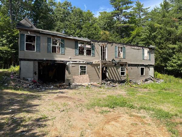 3.88 Acres of Residential Land for Sale in Baldwin Town, Maine