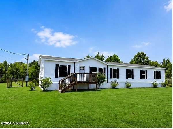 2.35 Acres of Land with Home for Sale in Jesup, Georgia