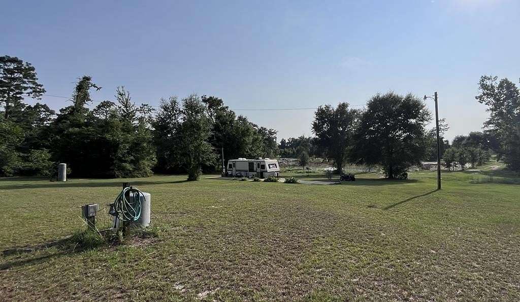 7 Acres of Residential Land for Sale in Donalsonville, Georgia