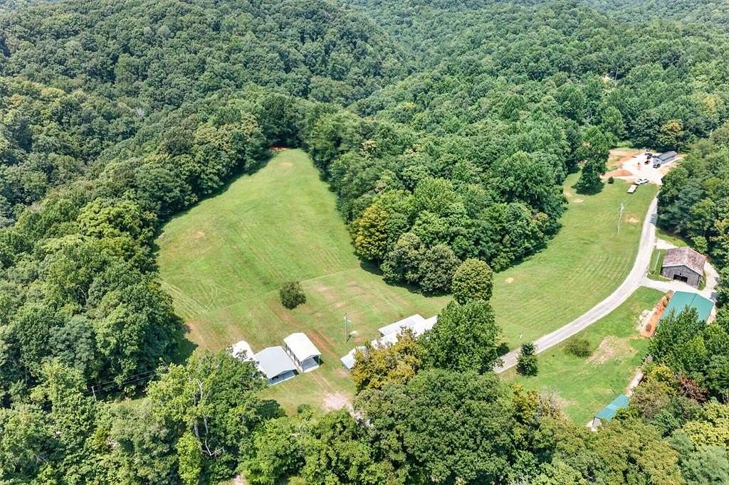 17.9 Acres of Land with Home for Sale in Celina, Tennessee