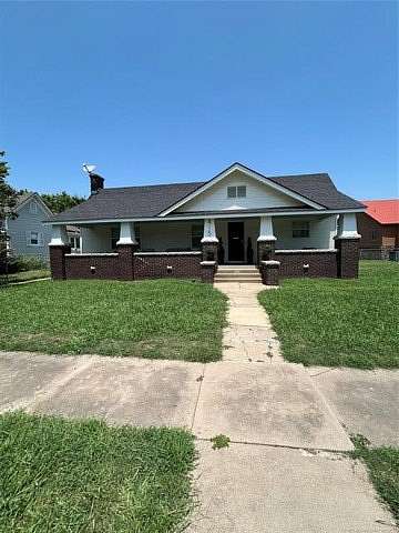 1.5 Acres of Land with Home for Sale in Pawhuska, Oklahoma