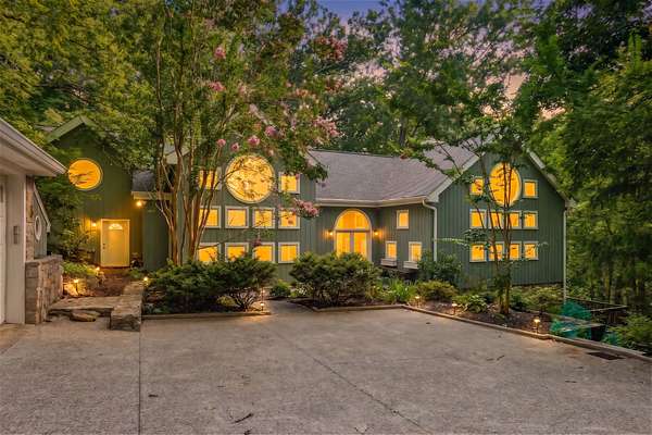 5 Acres of Land with Home for Sale in Nashville, Tennessee