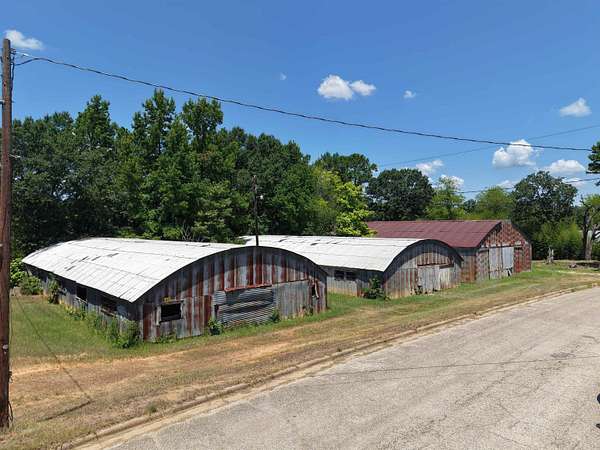 1.38 Acres of Residential Land for Sale in Gladewater, Texas