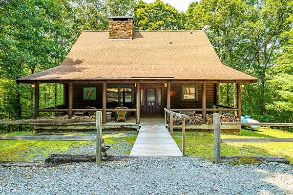 3.23 Acres of Land with Home for Sale in Mineral Bluff, Georgia