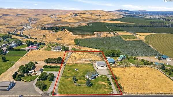 4.77 Acres of Improved Mixed-Use Land for Sale in Kennewick, Washington