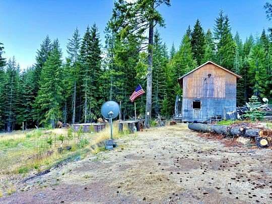 40 Acres of Recreational & Residential Land for Sale in Hyampom, California