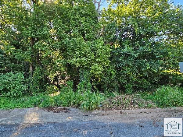 0.23 Acres of Residential Land for Sale in Martinsville, Virginia