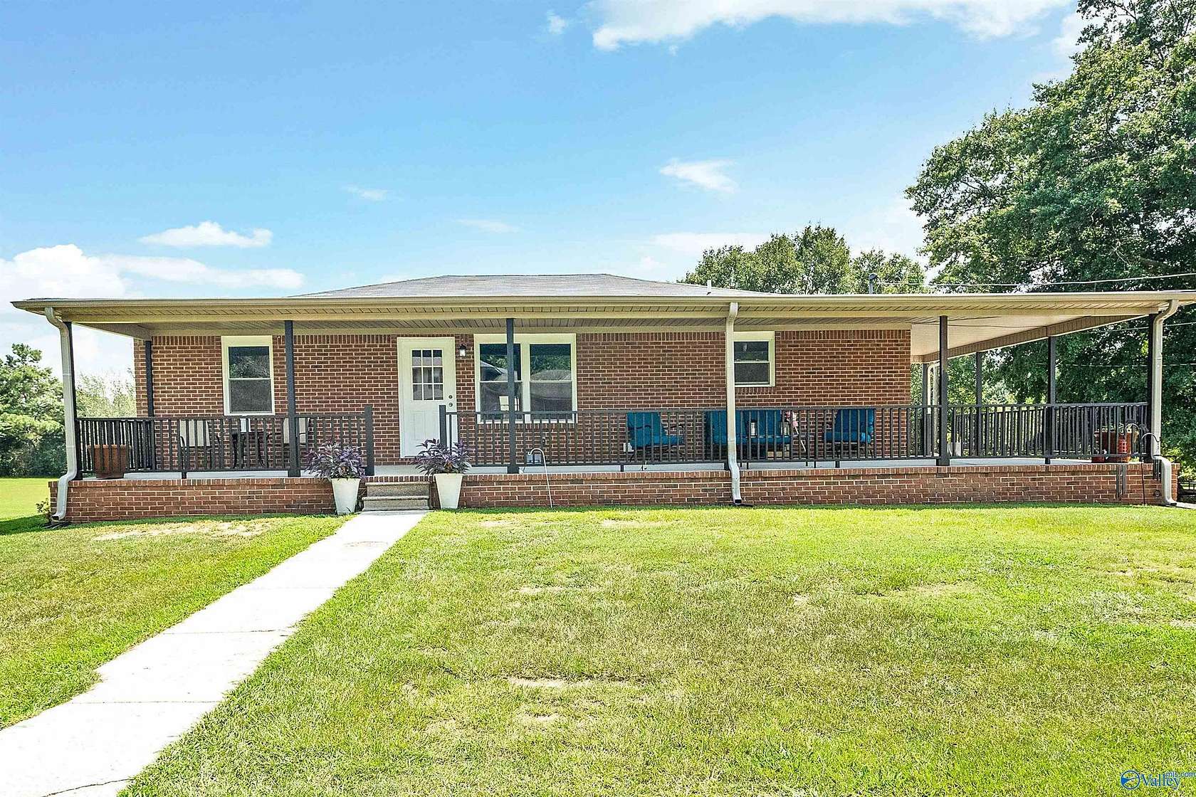 1.9 Acres of Land with Home for Sale in Hartselle, Alabama