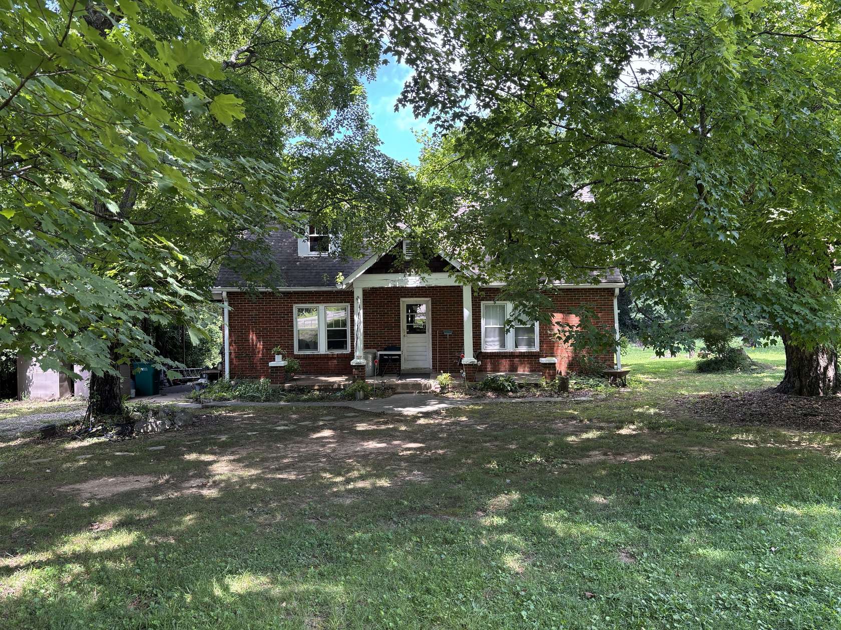 1.73 Acres of Land with Home for Sale in Hermitage, Tennessee