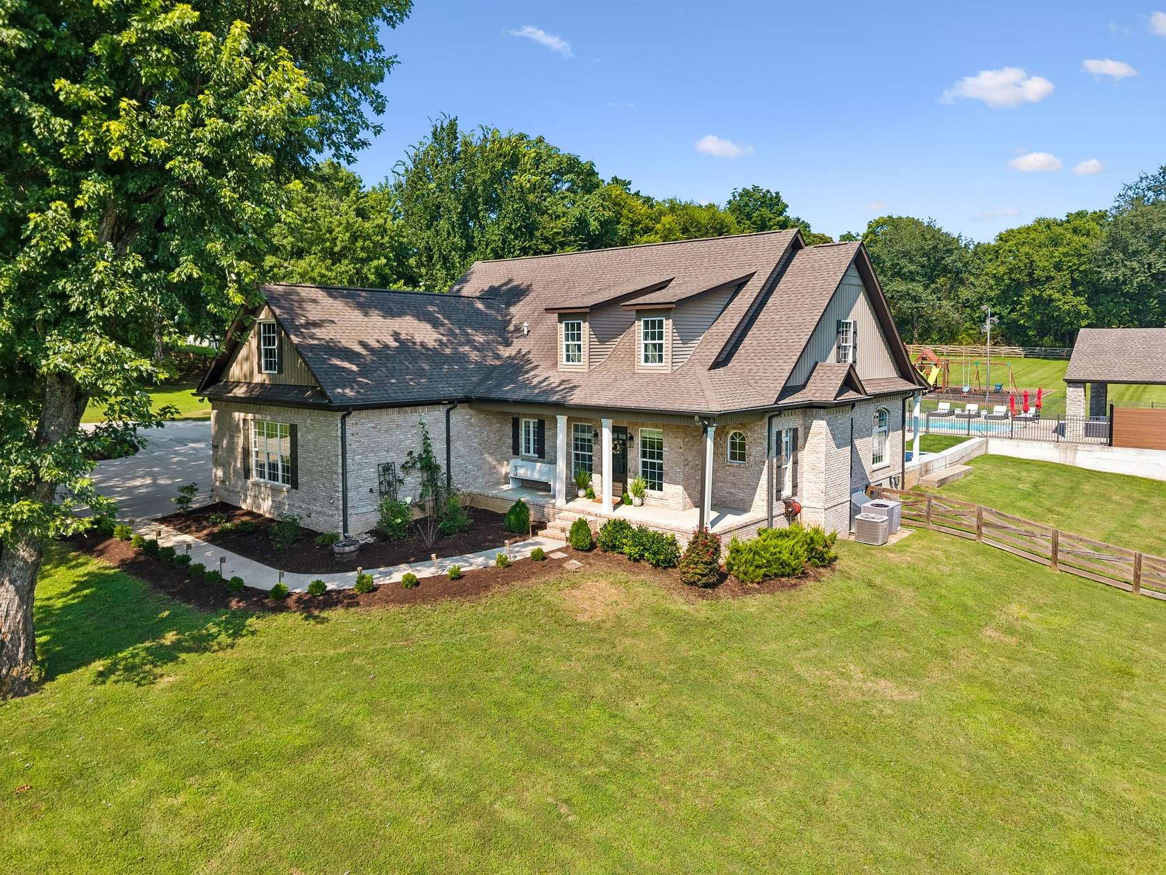 2.2 Acres of Land with Home for Sale in Columbia, Tennessee